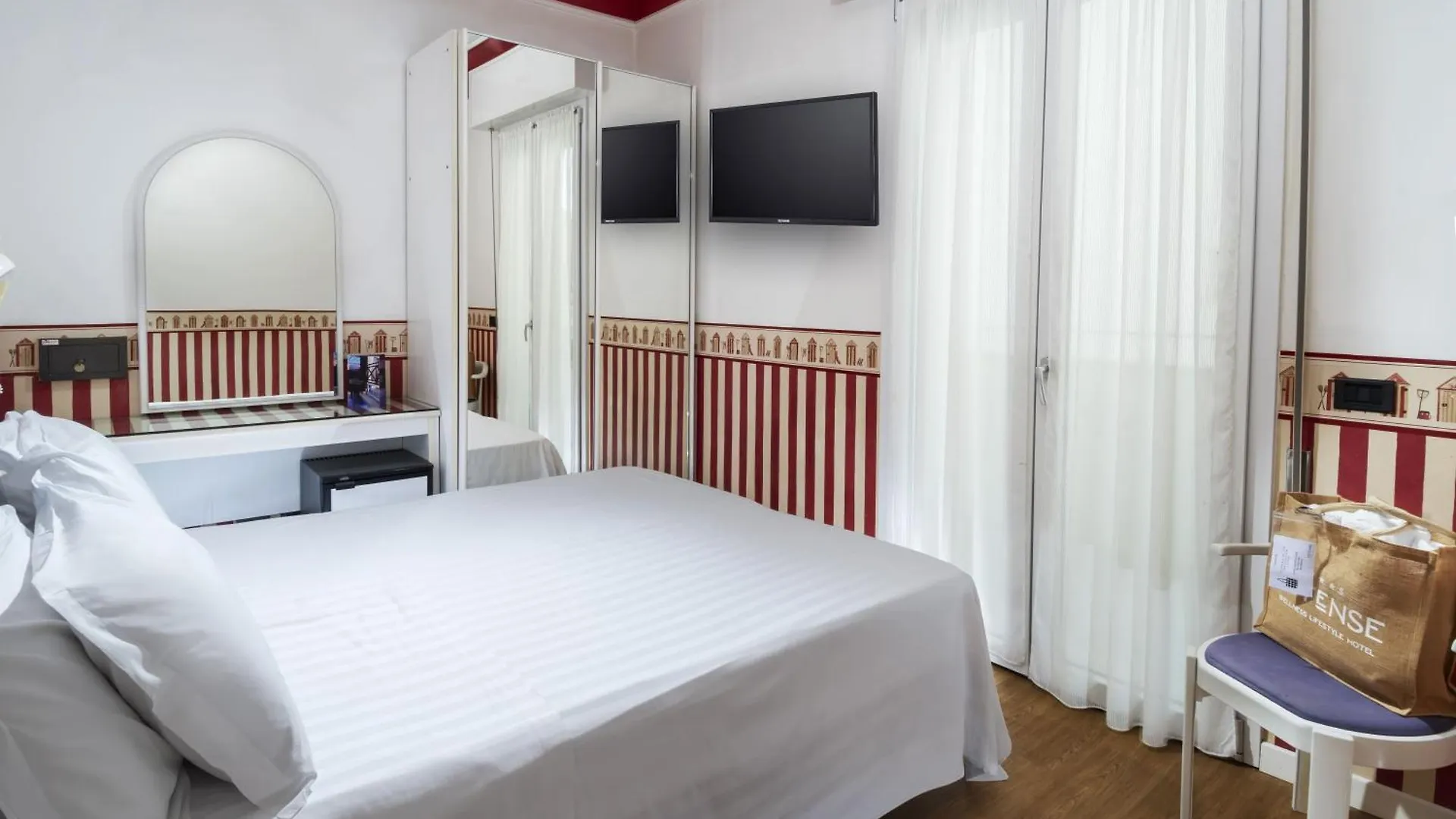 ***  Hotel Estense 가테오 아 마레 이탈리아