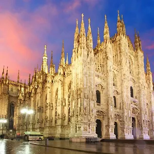 https://ca-duomo-milan-20122-2.it-lombardy.com