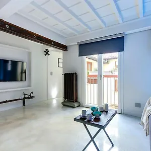 https://mamo-florence-victor-apartment.it-tuscanyhotel.com