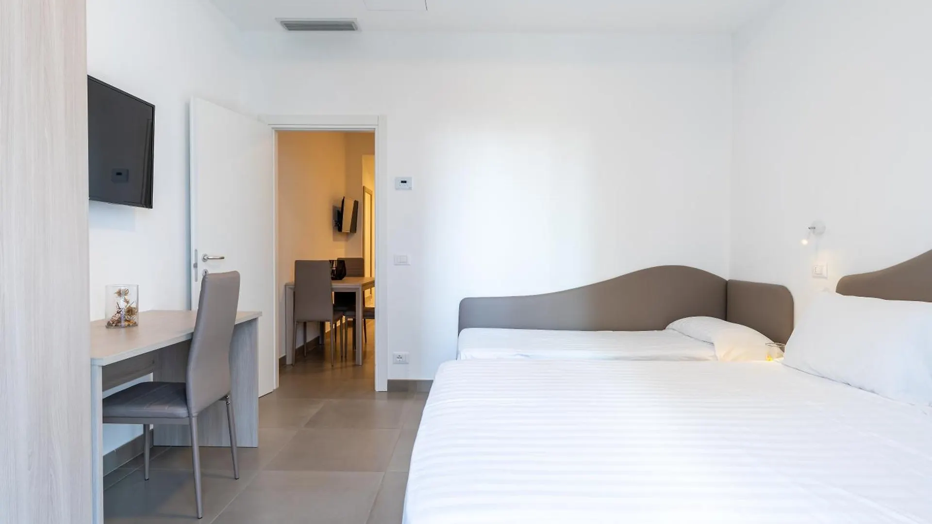 ***  Hotel Estense Gatteo a Mare Italie